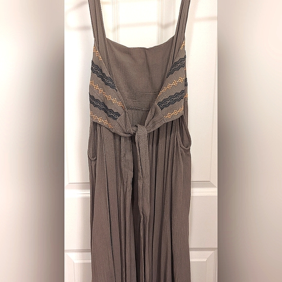 Umgee Taupe Maxi Dress w/ Back and Side Cutouts - Picture 3 of 4